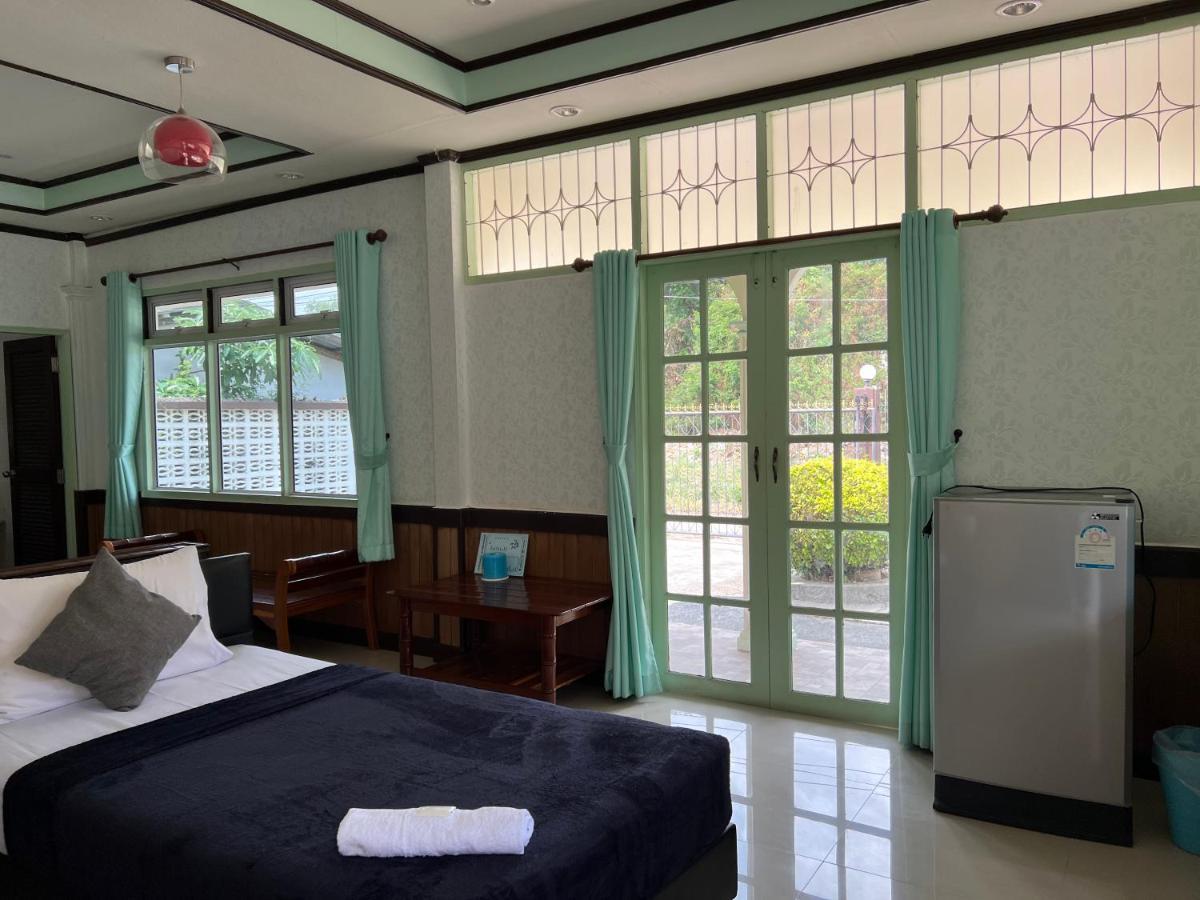 Suanpai Resort Сатахип Екстериор снимка