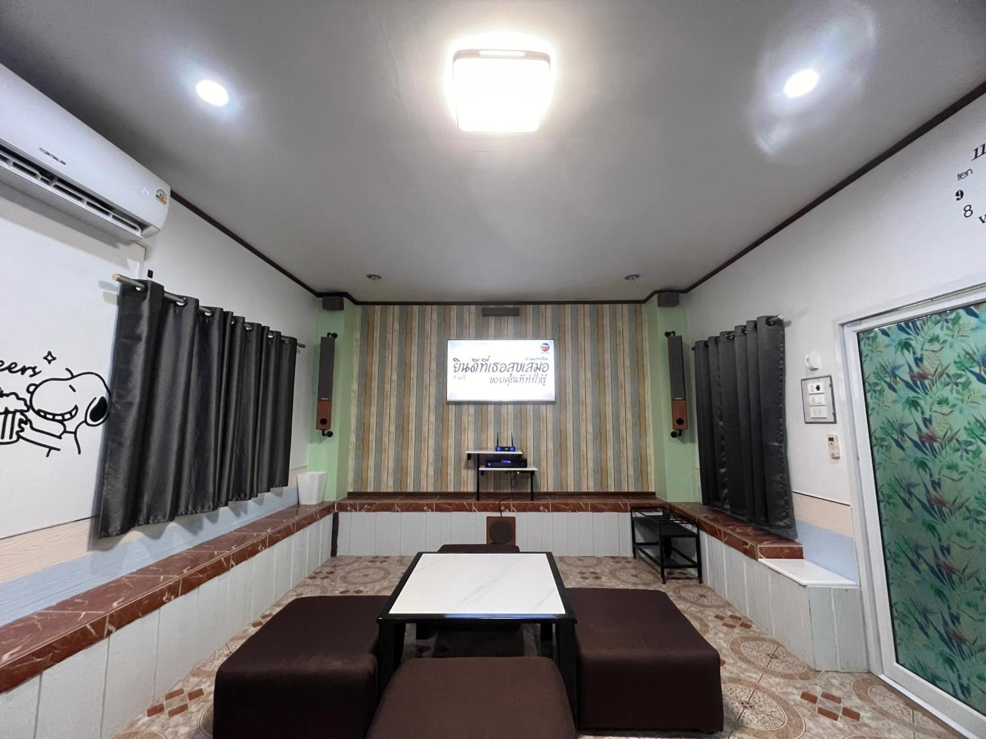 Suanpai Resort Сатахип Екстериор снимка